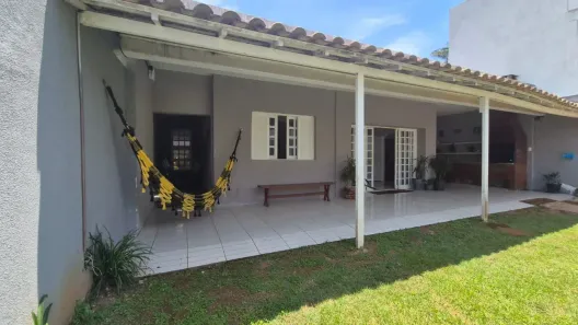 Casa com 4 Quartos para alugar, 190m² no Balneário Praia do Pernambuco, Guarujá