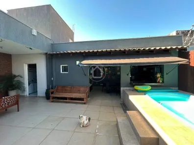 Casa com 3 Quartos à venda, 168m² no Cidade Alta, Cuiabá