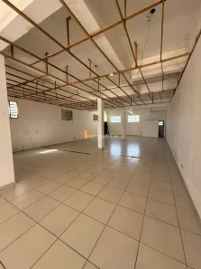 Galpão/Depósito/Armazém para alugar, 220m² no Jardim Imperial, Atibaia