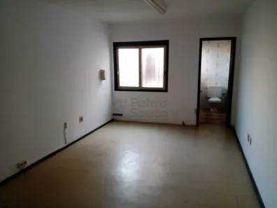 Sala Comercial à venda, 34m² no Centro, Pelotas