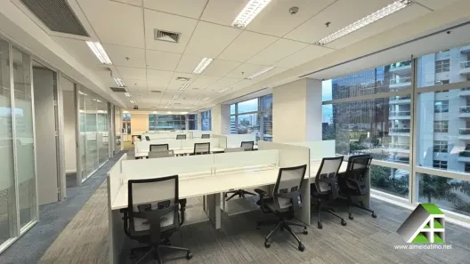 Sala Comercial com 1 Quarto para alugar, 700m² no Vila Cordeiro, São Paulo