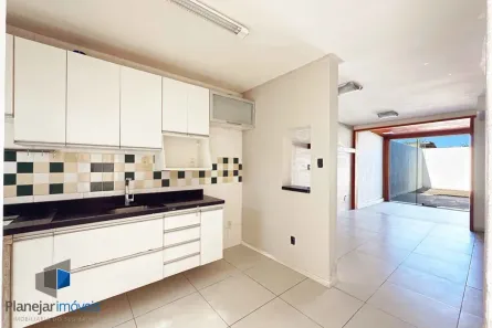 Casa com 3 Quartos à venda, 111m² no Guarujá, Porto Alegre