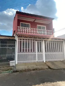 Casa com 4 Quartos à venda, 200m² no Taguatinga Norte, Brasília