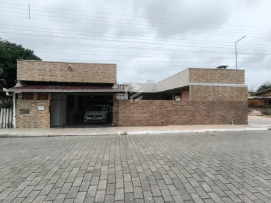 Casa com 4 Quartos à venda, 319m² no Armação, Penha