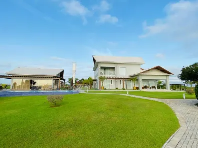 Fazenda/Sítio com 4 Quartos à venda, 300m² no , Santa Helena