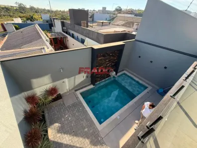 Sobrado com 4 Quartos à venda, 261m² no Jardim Munique, Maringá