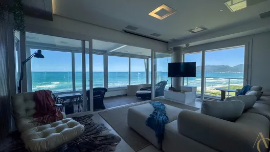 Apartamento com 3 Quartos para alugar, 180m² no Morro das Pedras, Florianópolis