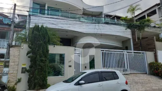 Casa com 5 Quartos à venda, 391m² no Maravista, Niterói