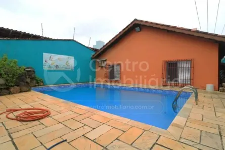 Casa com 3 Quartos à venda, 181m² no Centro, Peruíbe