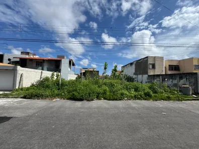 Lote/Terreno à venda, 600m² no Cambeba, Fortaleza