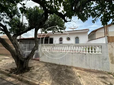 Casa com 3 Quartos à venda, 200m² no Centro, Marília