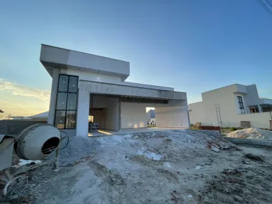 Casa de Condomínio com 3 Quartos à venda, 180m² no Lagoinha, Araruama