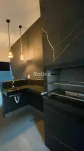 Casa com 2 Quartos à venda, 80m² no Jardim Patrícia, Uberlândia
