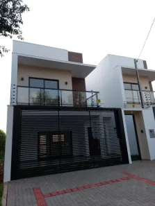 Sobrado com 3 Quartos à venda, 134m² no Country, Cascavel