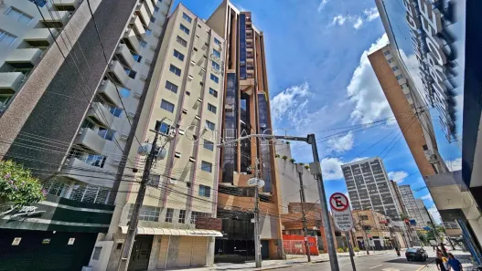 Sala Comercial com 1 Quarto à venda, 102m² no Centro, Curitiba