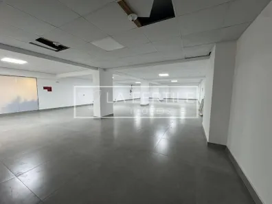 Sala Comercial para alugar, 224m² no Centro, Itajaí