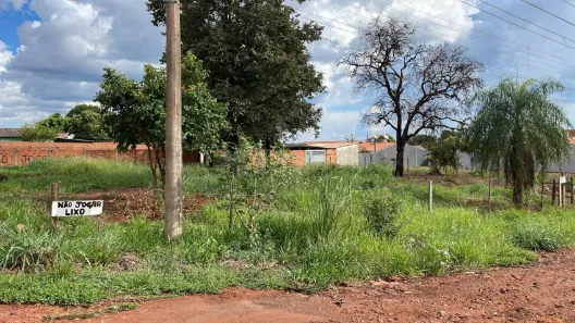 Lote/Terreno à venda, 720m² no Jardim Monumento, Campo Grande