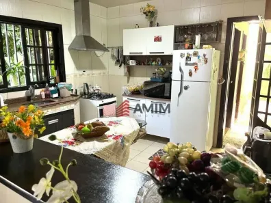 Casa de Condomínio com 4 Quartos à venda, 262m² no Baldeador, Niterói