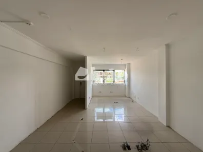 Sala Comercial à venda, 30m² no Centro, Valinhos