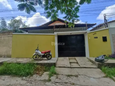 Casa com 3 Quartos para alugar, 120m² no Santa Cruz, Teresina