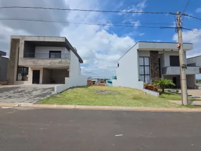Lote/Terreno à venda, 250m² no Parque Residencial Terras de Yucatan, Monte Mor