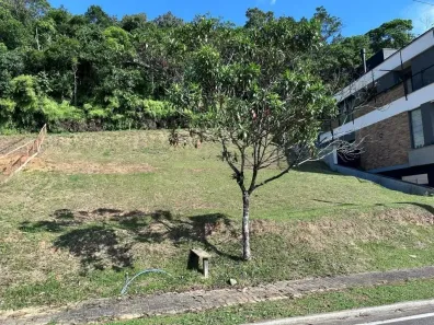 Lote/Terreno à venda, 281m² no Vila Nova, Joinville