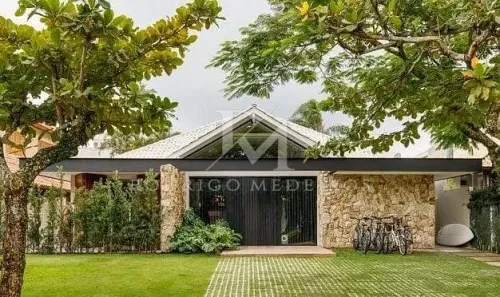 Casa com 6 Quartos à venda, 380m² no Jurerê Internacional, Florianópolis