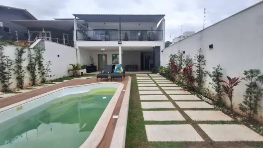 Casa com 3 Quartos para alugar, 180m² no Praia do Pecado, Macaé