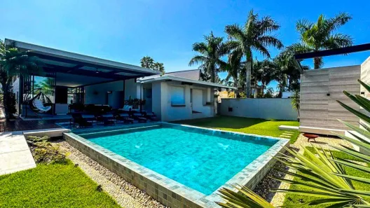 Casa com 6 Quartos à venda, 652m² no Jardim Acapulco, Guarujá