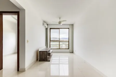 Apartamento com 2 Quartos à venda, 57m² no Partenon, Porto Alegre