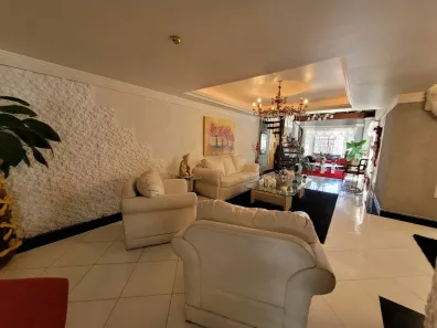 Casa com 3 Quartos à venda, 407m² no Ipanema, Porto Alegre