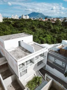 Casa com 3 Quartos à venda, 300m² no Morada de Laranjeiras, Serra