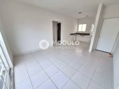 Apartamento com 2 Quartos para alugar, 49m² no Tubalina, Uberlândia
