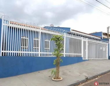 Casa com 4 Quartos à venda, 159m² no Parque Residencial Servantes, Presidente Prudente