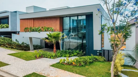Casa de Condomínio com 4 Quartos à venda, 576m² no São Pedro, Juiz de Fora
