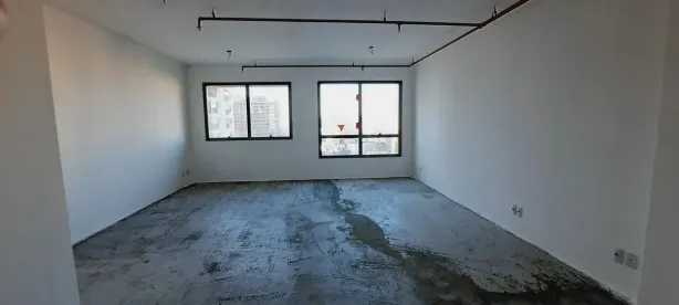 Sala Comercial para alugar, 44m² no Três Figueiras, Porto Alegre