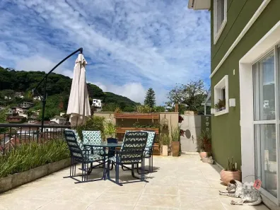 Casa de Condomínio com 2 Quartos à venda, 85m² no Castelanea, Petrópolis
