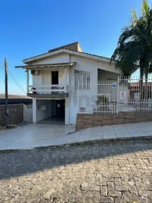Casa com 4 Quartos à venda, 244m² no Mina Brasil, Criciúma