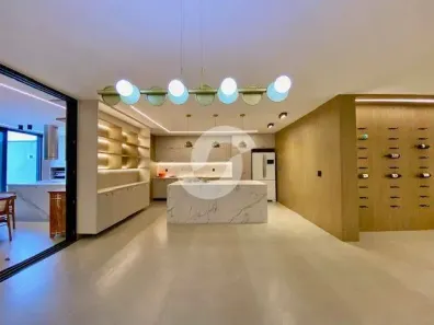 Casa com 5 Quartos à venda, 446m² no Camboinhas, Niterói