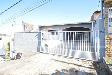 Casa com 3 Quartos para alugar, 150m² no Jardim Europa, Bragança Paulista