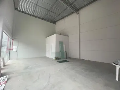 Sala Comercial para alugar, 89m² no Chico de Paulo, Jaraguá do Sul