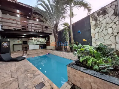 Casa com 3 Quartos à venda, 200m² no Nova Cidade, Macaé