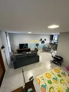 Sobrado com 4 Quartos à venda, 182m² no Jardim Jacinto, Jacareí
