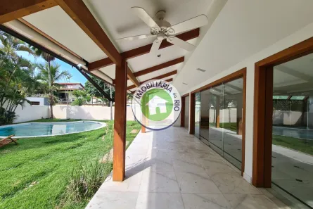 Casa de Condomínio com 4 Quartos à venda, 500m² no Vargem Grande, Rio de Janeiro