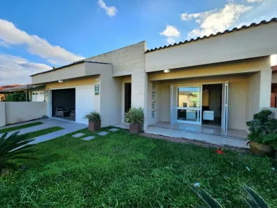 Casa com 4 Quartos à venda, 171m² no XANGRI-LÁ, Xangri-lá