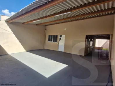 Casa com 2 Quartos à venda, 150m² no Loteamento Residencial Pequis, Uberlândia