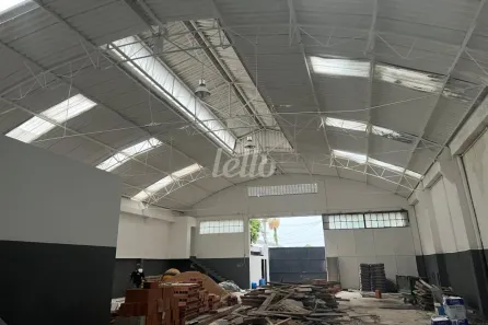 Galpão/Depósito/Armazém para alugar, 1350m² no Campestre, Santo André