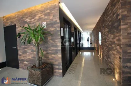 Sala Comercial à venda, 81m² no Chácara das Pedras, Porto Alegre