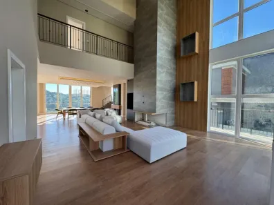 Casa de Condomínio com 4 Quartos à venda, 551m² no Alphaville, Gramado