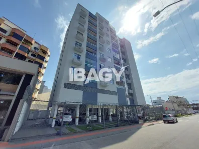 Apartamento com 2 Quartos para alugar, 81m² no Campinas, São José